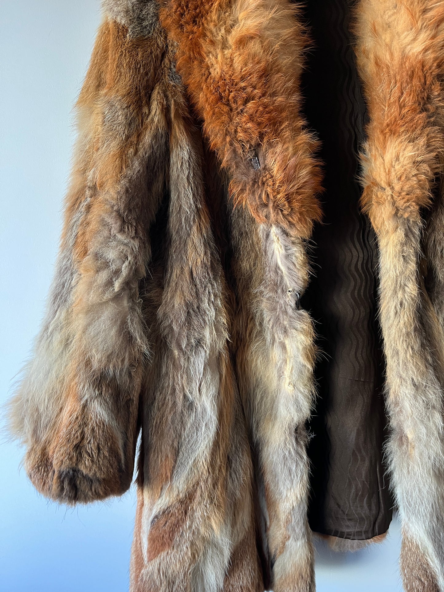 Manteau en fourrure roux doré