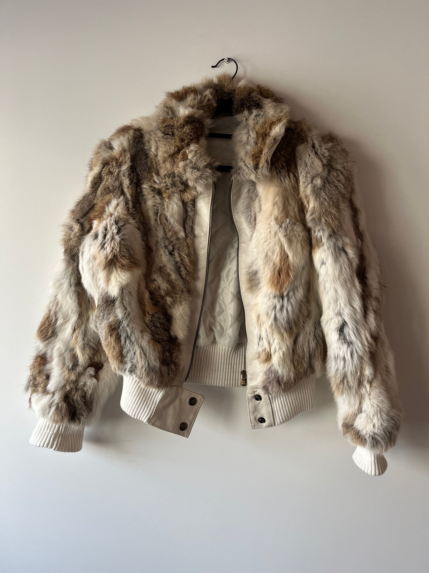 Veste courte en fourrure multicolore