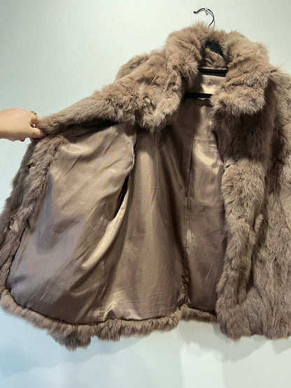 Manteau en fourrure taupe
