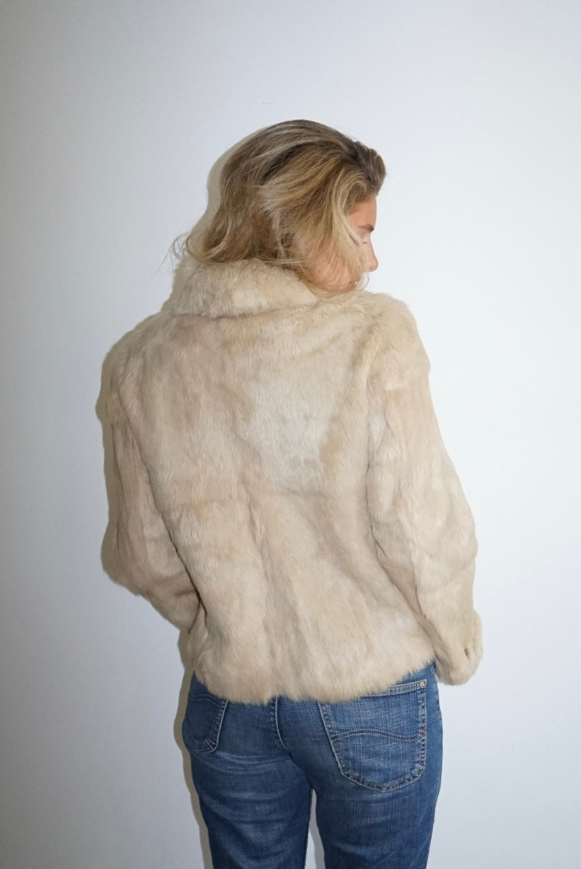 Veste en fourrure beige