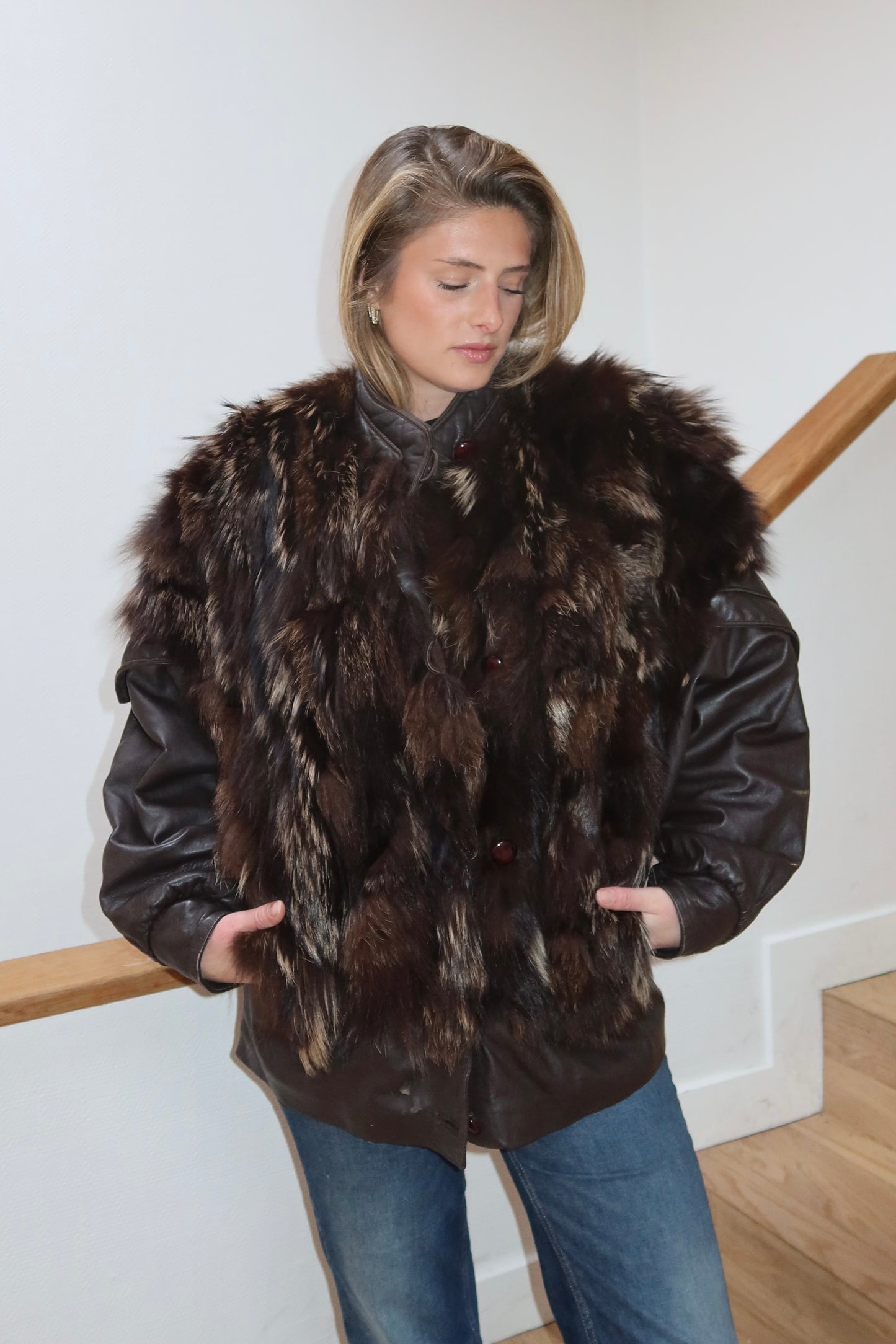 Veste en fourrure et cuir marron