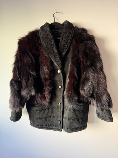 Veste en peau lainée et fourrure