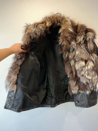 Veste en fourrure et cuir noir