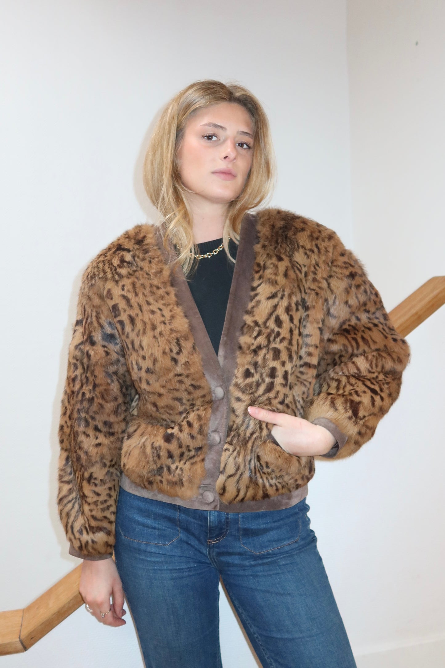 Veste en fourrure imprimée léopard