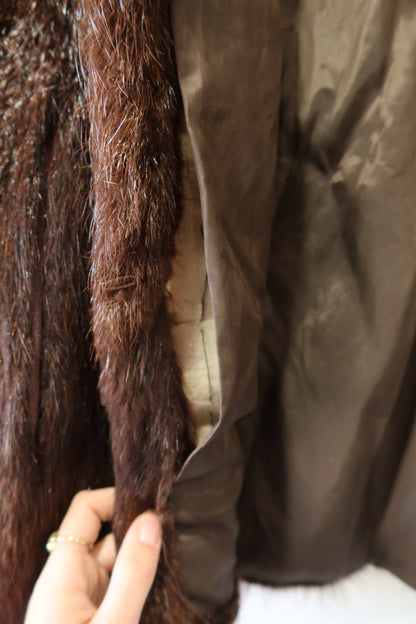 Manteau en fourrure marron