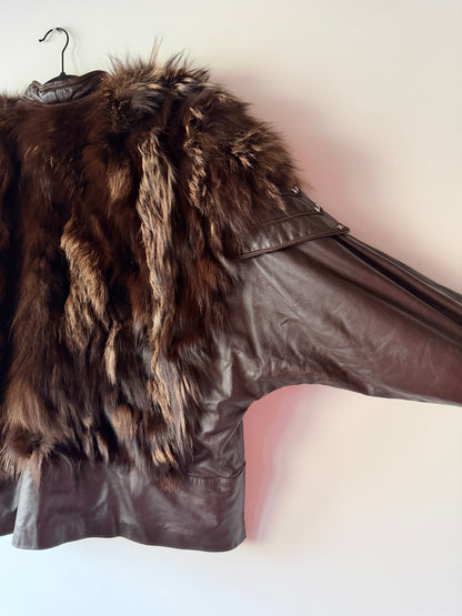 Veste en fourrure et cuir marron