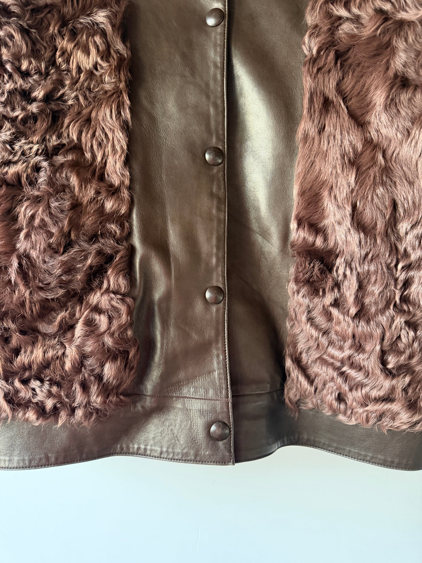 Veste en fourrure et cuir marron