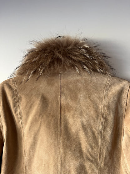 Veste en cuir avec bordures en fourrure beige