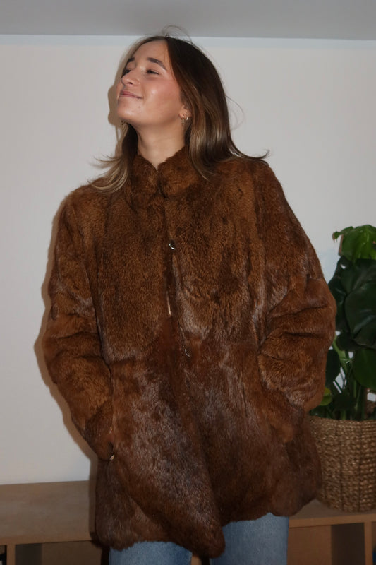 Manteau en fourrure marron