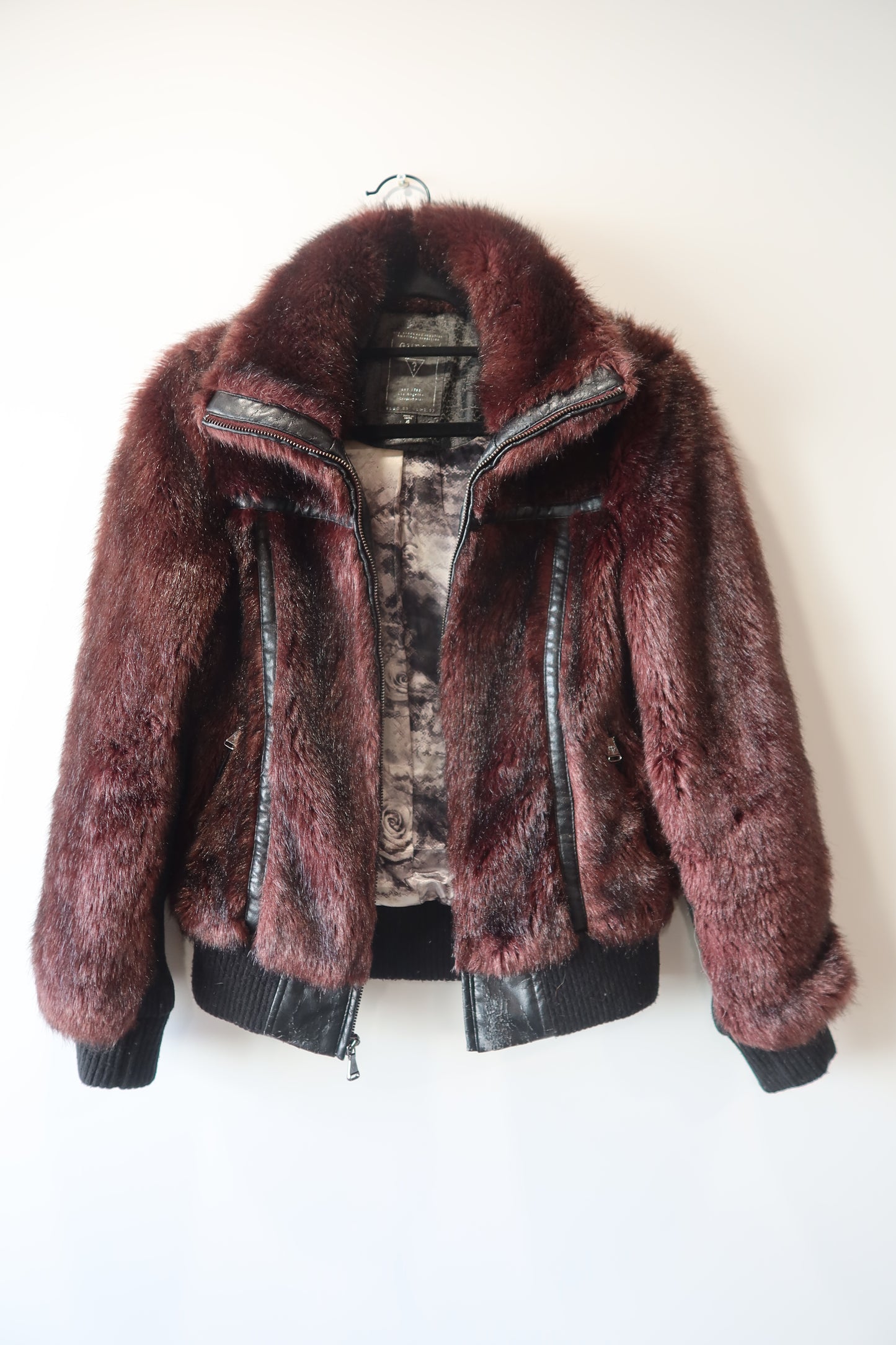 Veste en fausse fourrure Guess