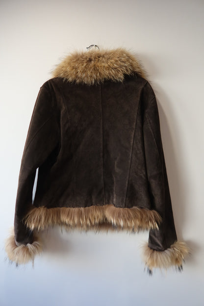 Veste en cuir avec bordures en fourrure