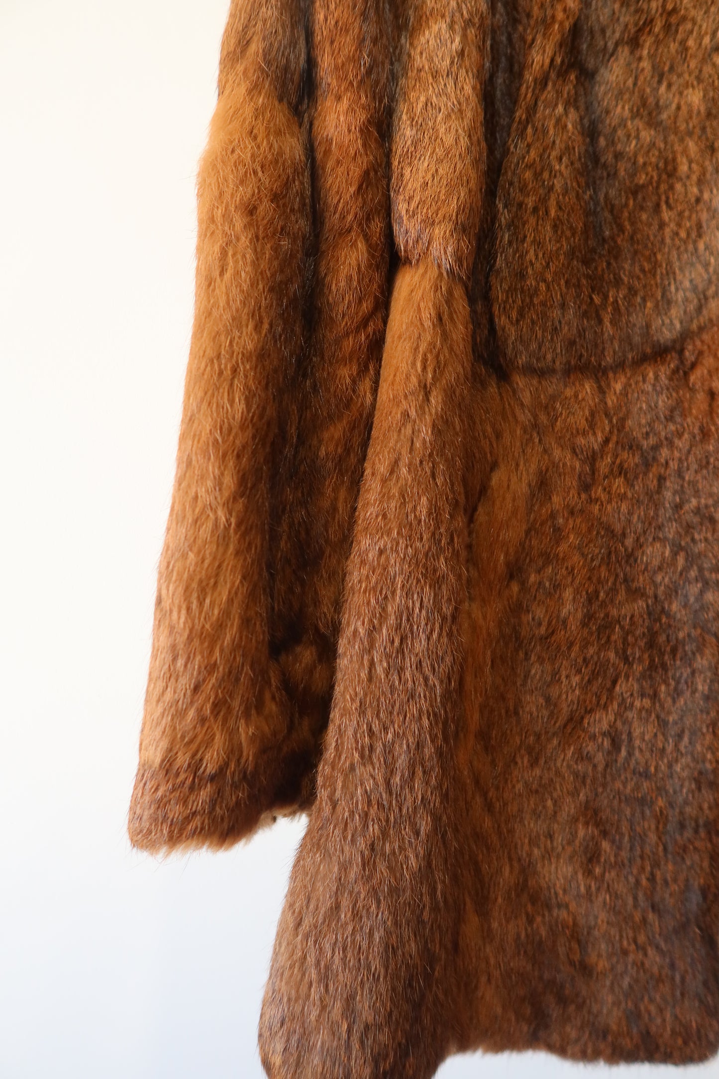 Manteau en fourrure marron
