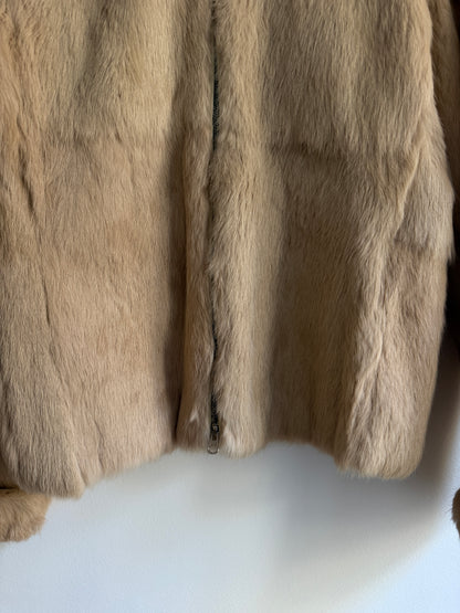 Veste en fourrure beige