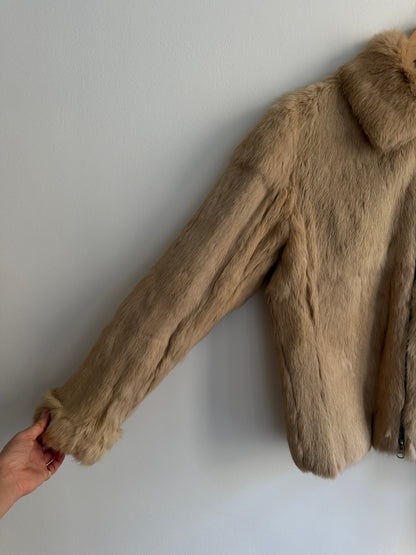 Veste en fourrure beige